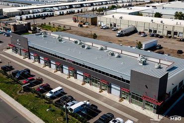 commercial distribution center