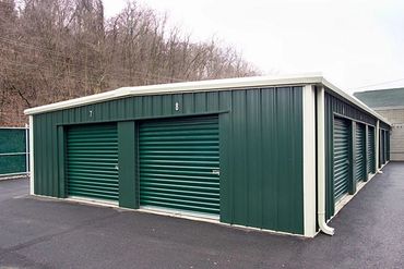 Steel storage unit complex