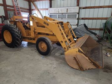 CASE INDUSTRIAL 380B TRACTOR WITH LOADER & CANOPY