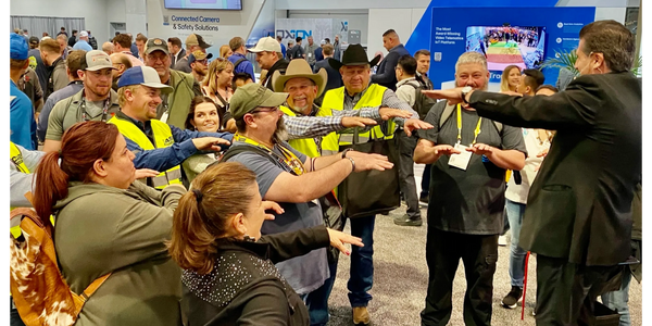 Erick Olson, Orlando Trade Show Magician.