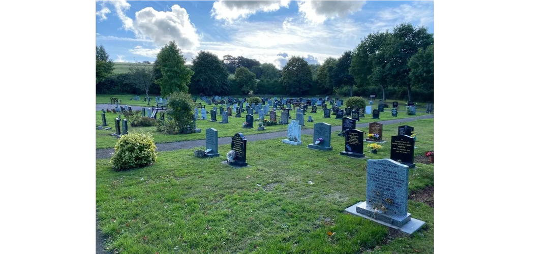 headstone cleaning business. grave tending prices. headstone lettering restoration. grave cleaning