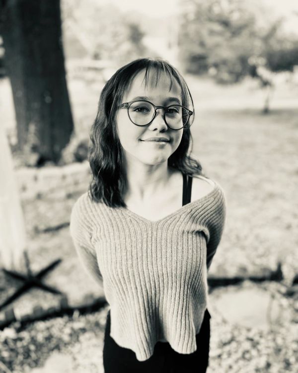 Theater headshot of preteen.