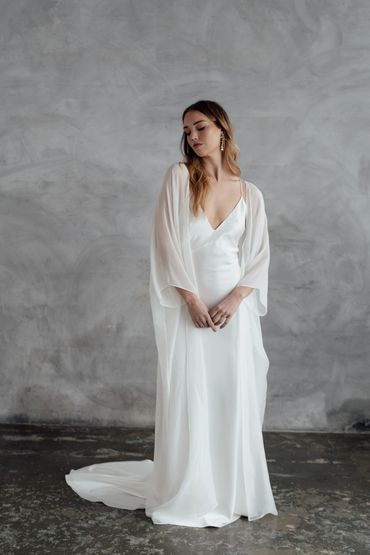 Rolling in Roses
The Kimono Robe
wedding dress cover up with long sleeves
Wokingham Berkshire Hurst