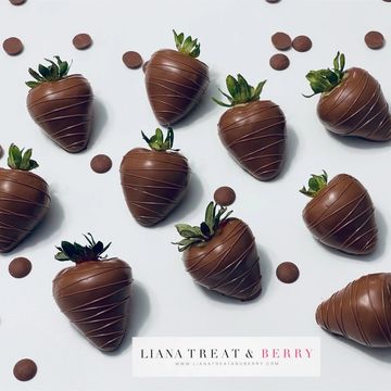 Dark chocolate covered strawberries 