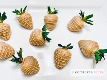 chocolate covered strawberries dipped in gold couverture chocolate the perfect dessert 