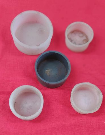 edge protective plastic caps for pipe