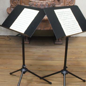 Music stands, sheet music