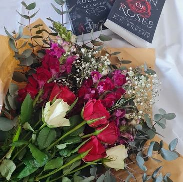 Medium Book Bouquet