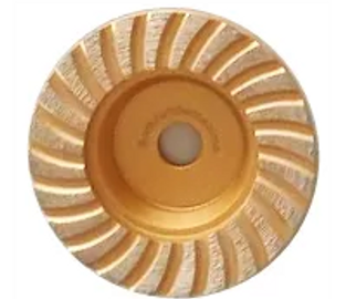 Copa diamante turbo para desbaste de pisos de concreto, alto rendimiento y durabilidad.