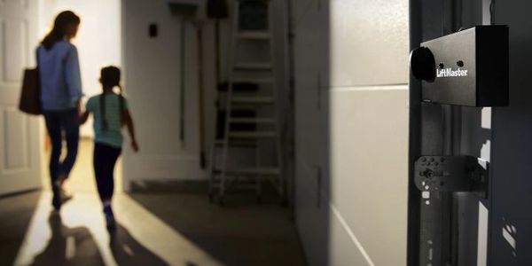 fast local Garage Door Service in Bucks County