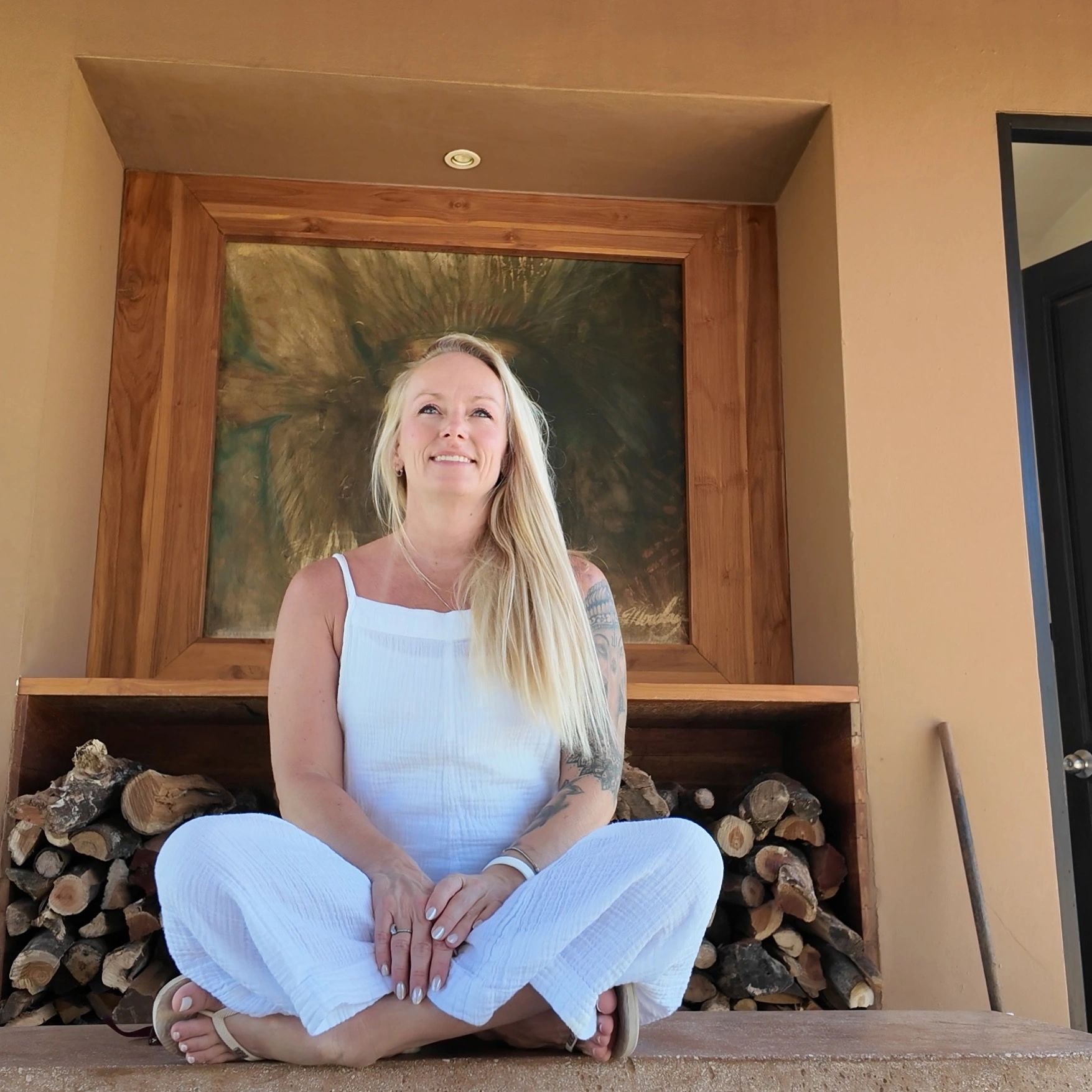 Brandi Gordon life coach and NLP practitioner in Barrie Ontario during a reflective coaching moment