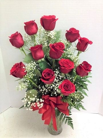 A dozen stunning red roses