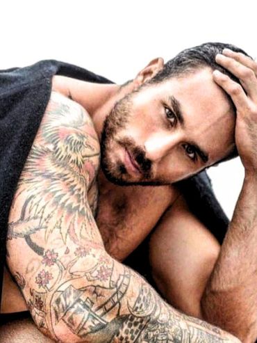 Kyle topless waiter for hens night Sydney