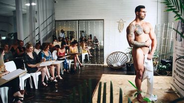 Life drawing class Canberra ACT hens party group sketching and celebrating