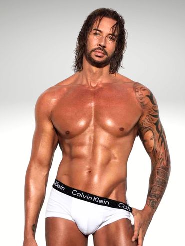 Southern Highlands male stripper Darren entertaining hens party guests in Bowral NSW