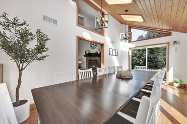 dining for 10 with pond views in a vacation rental with airbnb and vrbo