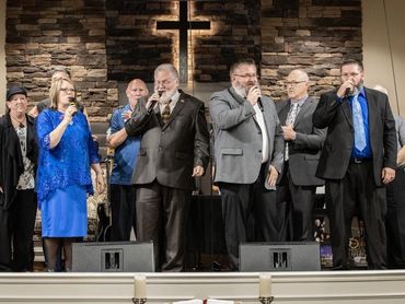 The Lordsmen singing to the crowd at the 2023 SGMA of WV Hall of Fame Ceremony