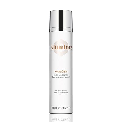 AlumierMD HydraCalm Moisturizer is a soothing and rich moisturizing cream loaded with antioxidants and calming ingredients for sensitive and redness-prone skin.