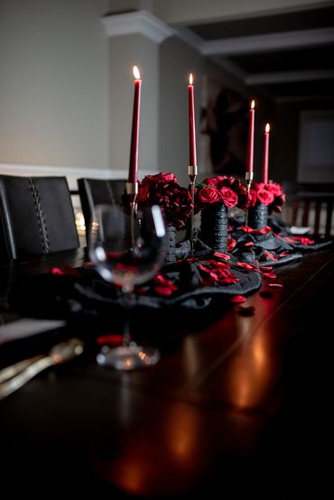 Romantic Valentine's Day dinner table setup