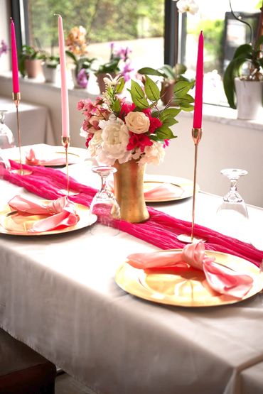 Dinner party floral centerpiece