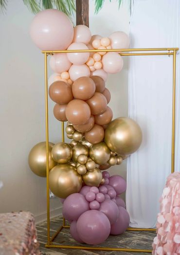 Balloon garland