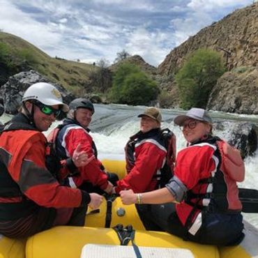 Oregon, shooting the rapids