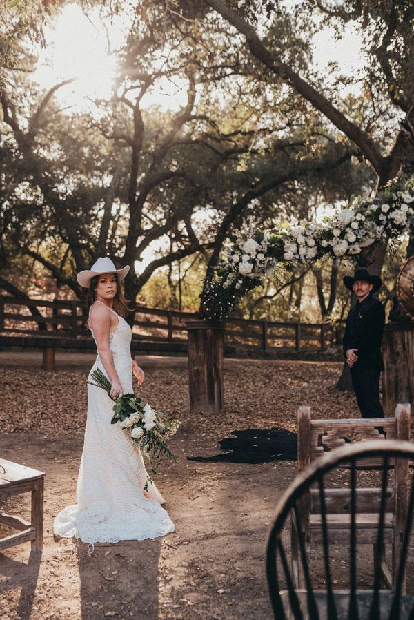 Plan your wedding on a classic ranch.