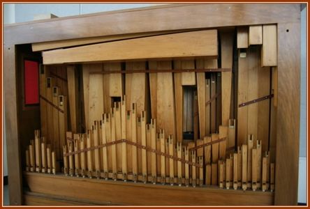 Band Organ, Facade and look behind
