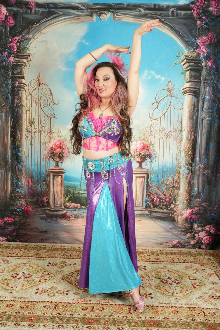 Learn BellyDance for spring and Summer1 Book your Lessons Today!  