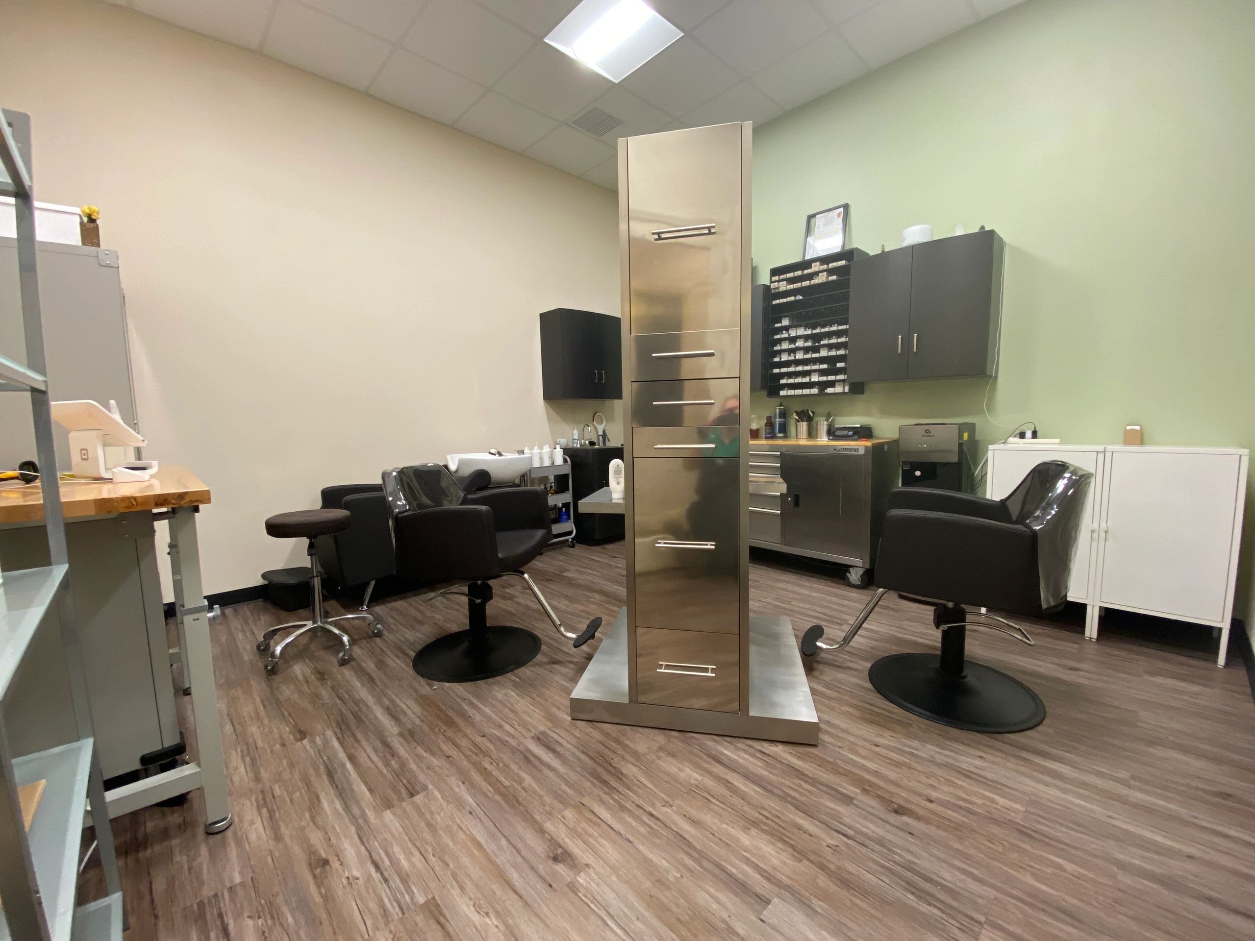 Beelay Hair Design®️Suite 121
inside Phenix Salon Suites
3251 Hollywood Blvd
Hollywood Fl, 33021