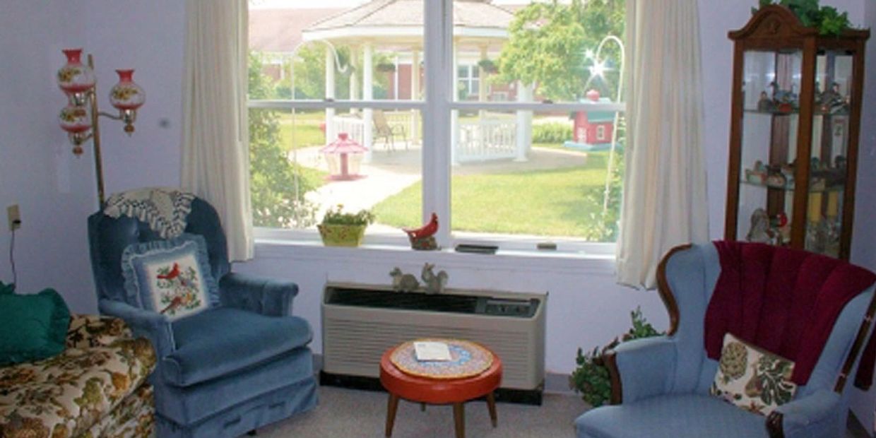 Pine View Manor resident room with view of gazebo