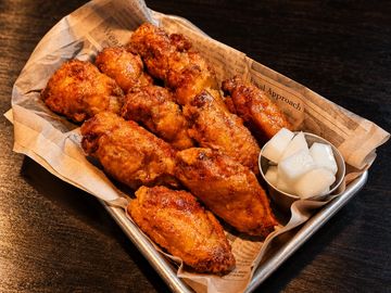 M Wings
