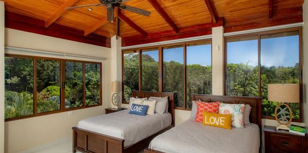 Shared accommodation with 2 queen beds and jungle view at retreat villa in Manuel Antonio Costa Rica