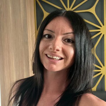 Laura Smith headshot, Episode 04 Crodie Files Podcast