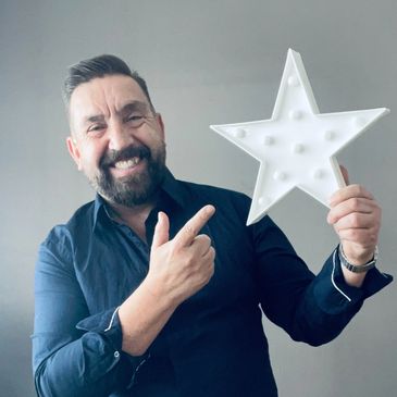 Steve Hutson headshot, Episode 03 Crodie Files Podcast