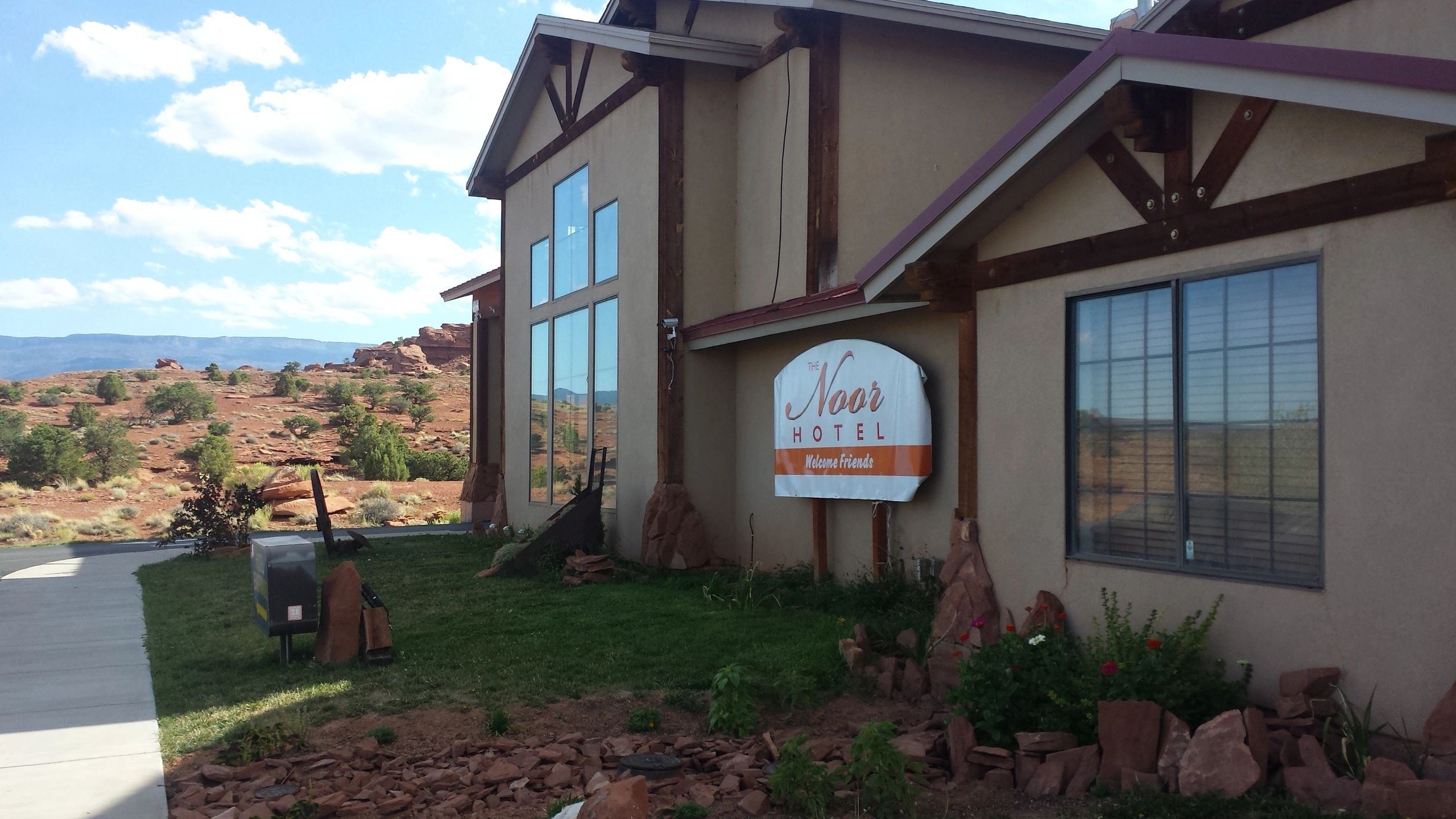 Hotel, Motel, Lodging, Inns The Noor Hotel Torrey, Utah