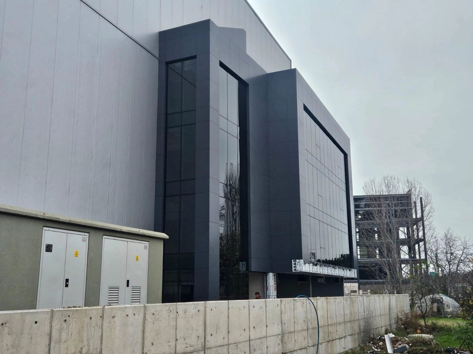 Alüminyum Dış Cephe Giydirme Sistemleri, Cam cephe, Kompozit Cephe