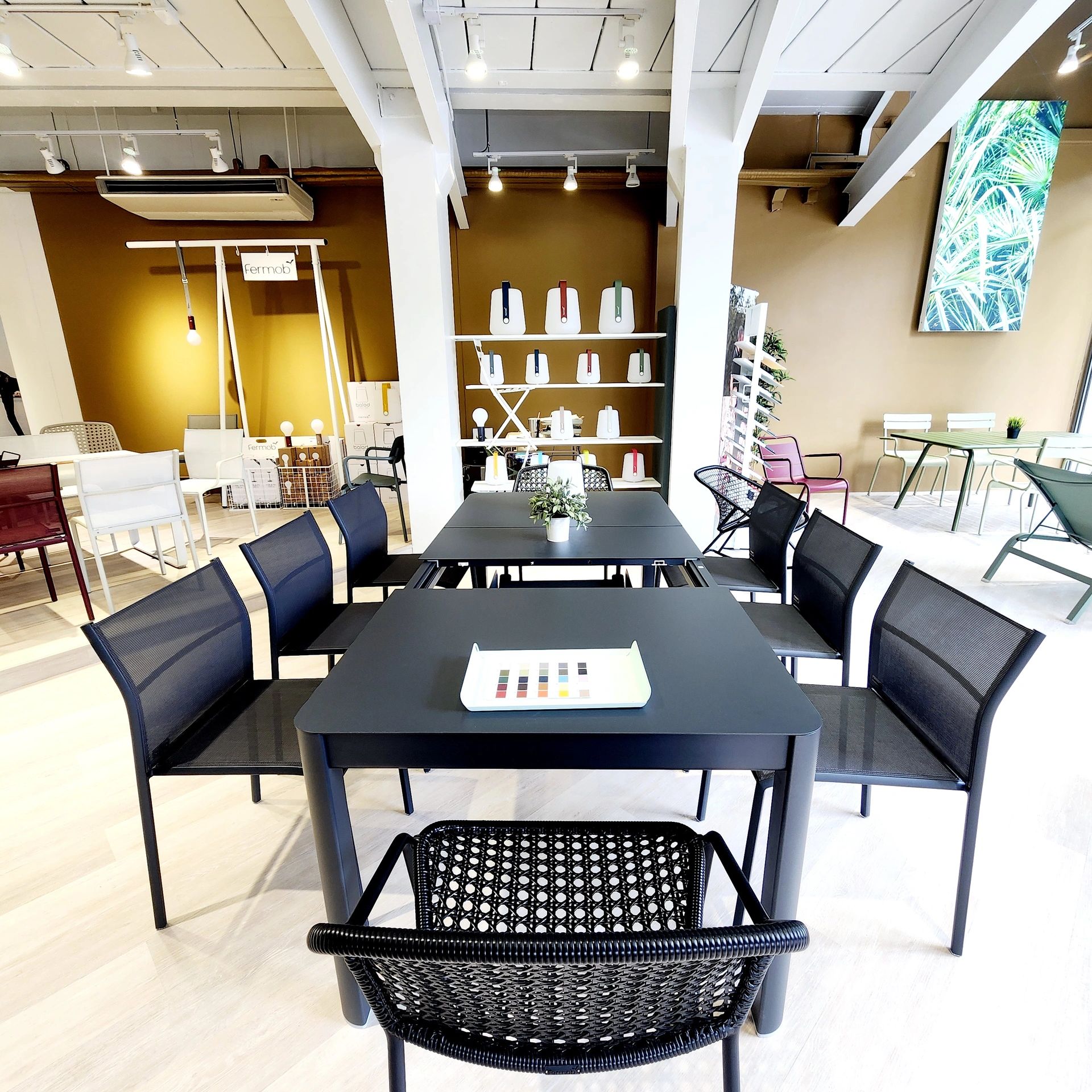 ร้านเฟอร์นิเจอร์กลางแจ้ง
ร้านเฟอร์นิเจอร์ กรุงเทพมหานคร
ร้านเฟอร์นิเจอร์
เฟอร์นิเจอร์ Outdoor