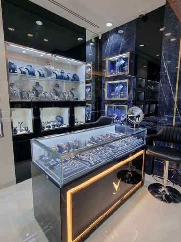 Retail jewellery store interior in Dubai with bespoke displays and luxury-inspired design elements.