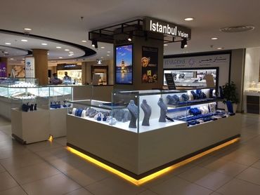 Custom kiosk design for Istanbul Vision Jewellery in Dubai, displaying luxury jewelry with style.