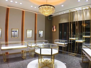 Retail jewellery store interior in Dubai with bespoke displays and luxury-inspired design elements.