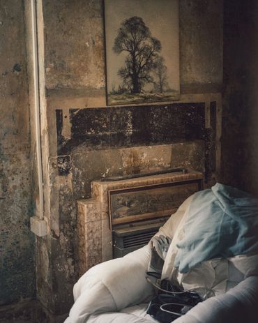 Original electric fireplace in Locks Cross Cottage