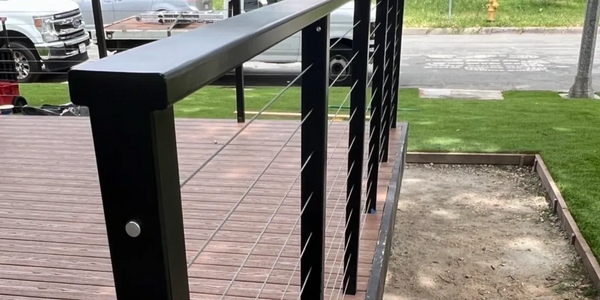 Sexy stainless steel cable says Come mingle on the deck