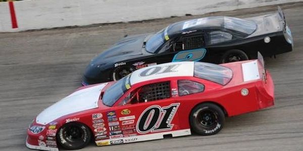 Circle tracking racing with Extreme Mufflers