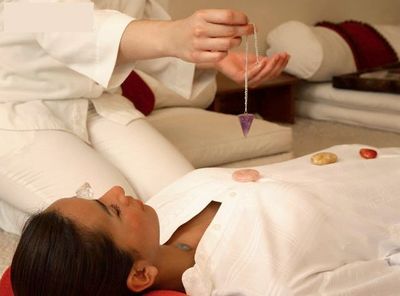 Align your chakras, Pendulum, Reiki session with a pendulum