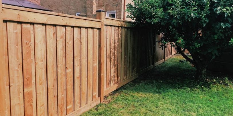 Full privacy fence built for our customer in  Mississauga. Built with 6x6 posts 