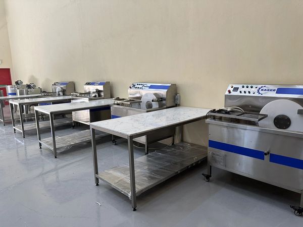 chocolate machine suppliers in uae
chocolate machine dealers in uae
ماكينات الشوكولاتة في الامارات