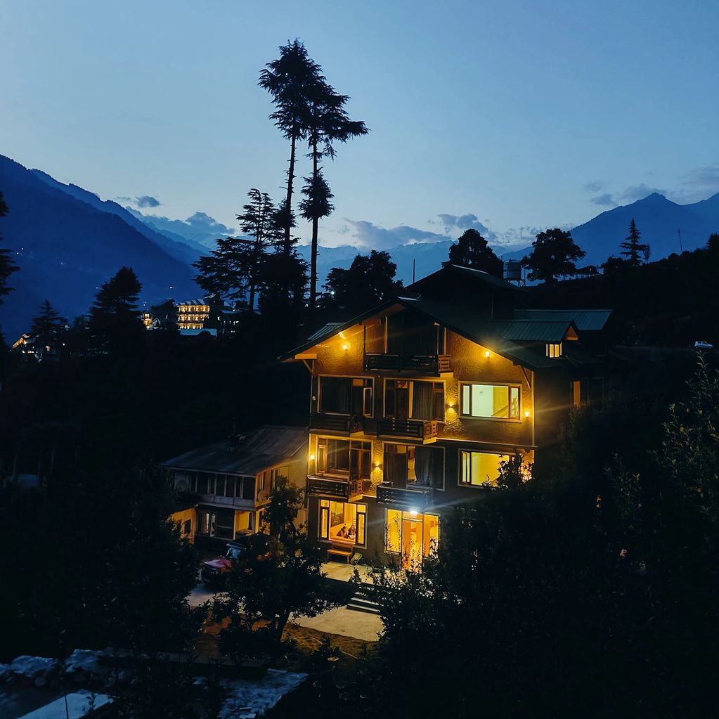 At Yutori, we embrace the essence of stillness and simplicity. Our philosophy is rooted in creating