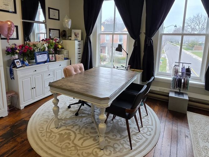 Wig shop in the town of Ajax, located in Pickering Village. Jon Renau Wigs and toppers for thin hair