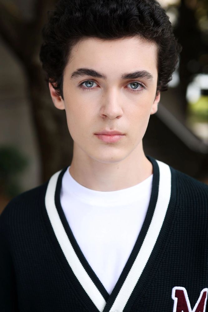 Braxton Alexander
by: Lilly K Photography